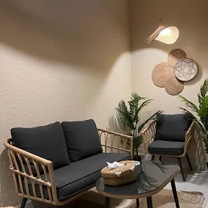 New Apartment, Two Entrances شقة الرياض
